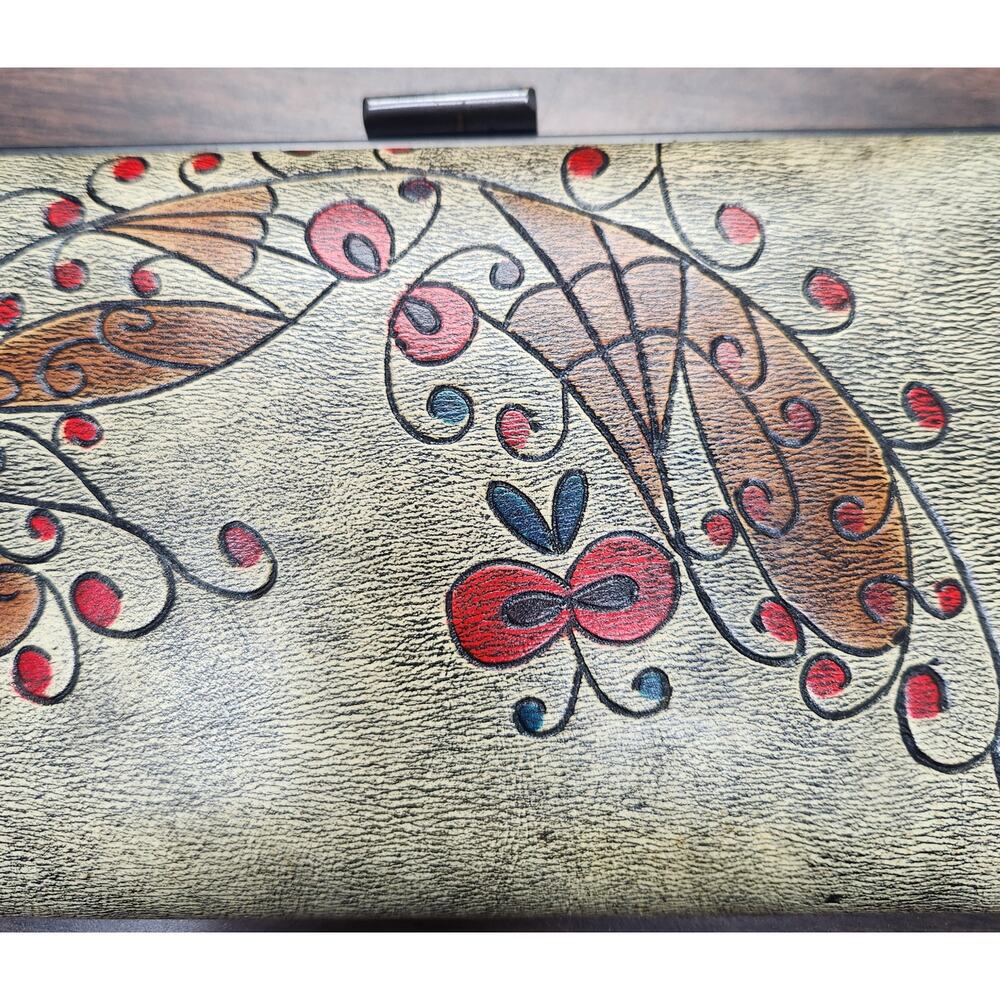 Ladies Clutch Wallet 9"x4"x.75" - Picture 2 of 8